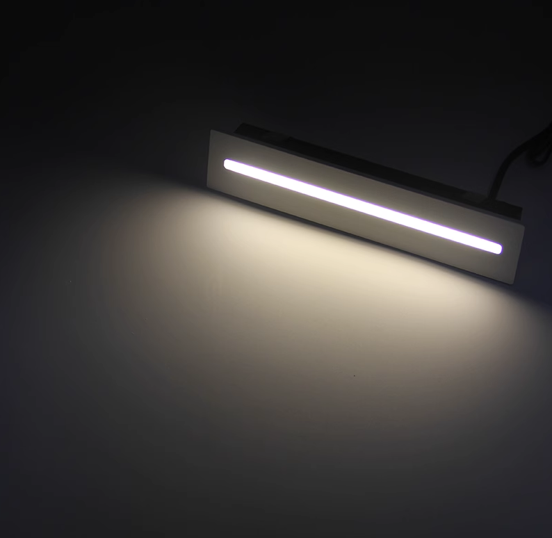 ST612 Line Slim Narrow LED Stair Step Light Corner